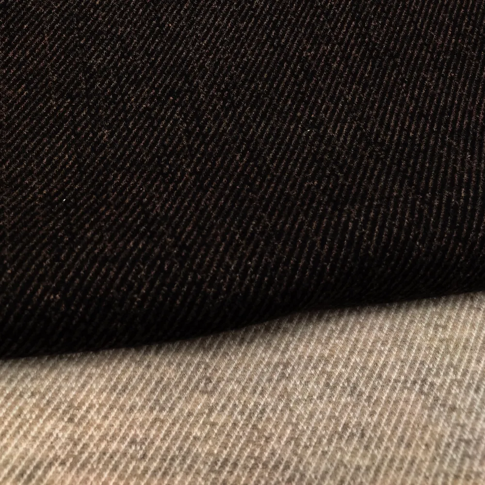 Style 25050 Fine-Gauge Twin-Rail Diagonal Twill Mélange Fabric product photo